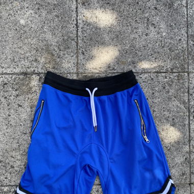 Short d’été basique bleu