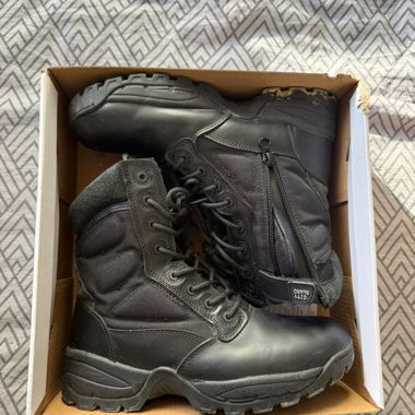 Safety shoes