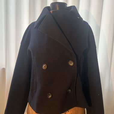 Cappotto corto blu scuro, Stradivarius