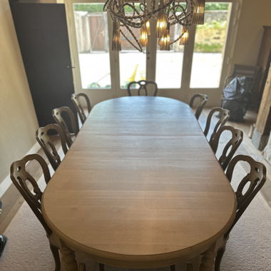 Table à manger avec chaises