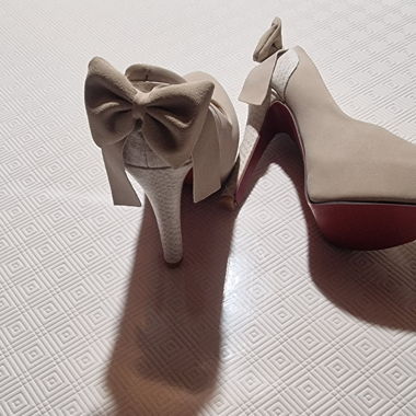 Chaussures hautes Beiges NEUF