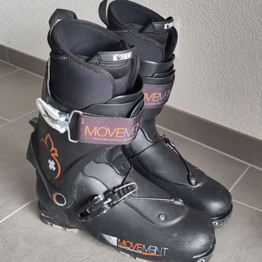 Scarponi da scialpinismo Movement neri