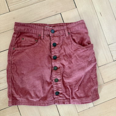 Roter Cordjupe