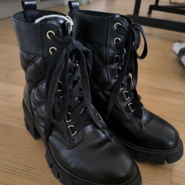 Bottes Noires