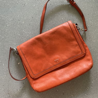 Orange Fossil leather bag