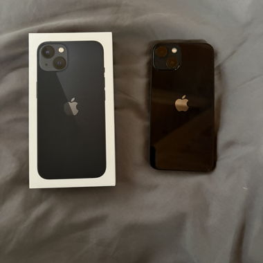 iPhone 13 Black 128 GB