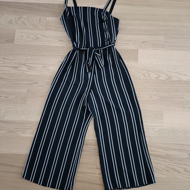 Gestreifter Jumpsuit