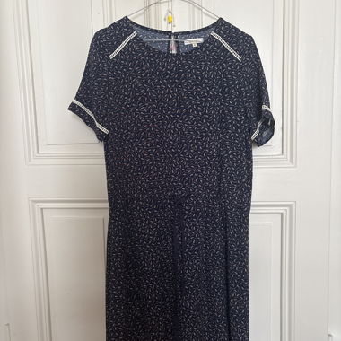 Navy blue dress with patterns and waist tie