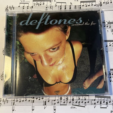 CD Deftones Around the Fur
