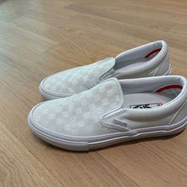 Vans slip on 