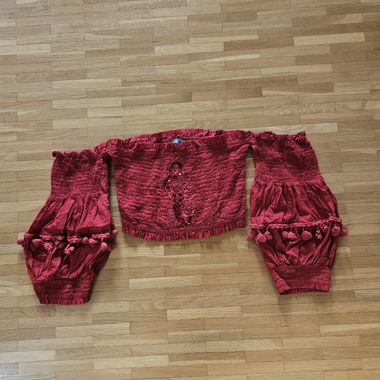 Rotes Damen-Top mit Pailletten