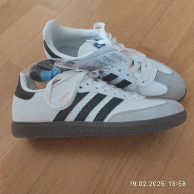 Adidas Samba