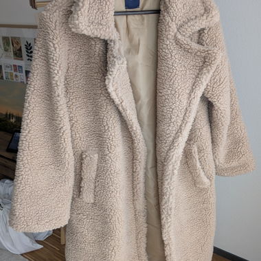 Cappotto in teddy beige di Libero Milano