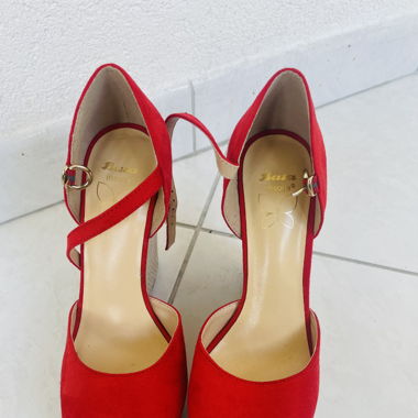 Sandales compensées rouge taille 38