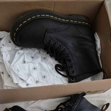 Dr. MARTENS