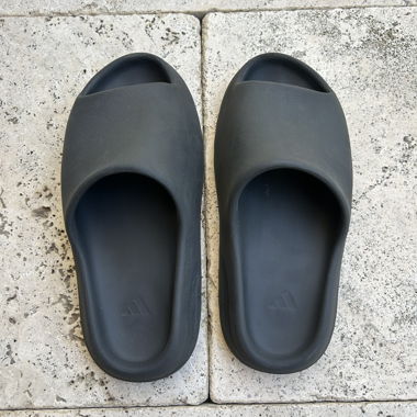 Adidas Yeezy Slides