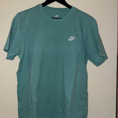 Türkisfarbenes Nike T-Shirt