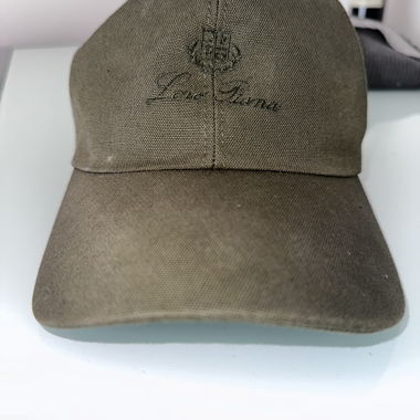 CAPPELLINO LORO PIANA