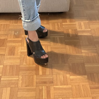 Sandali platform Jeffrey Campbell
