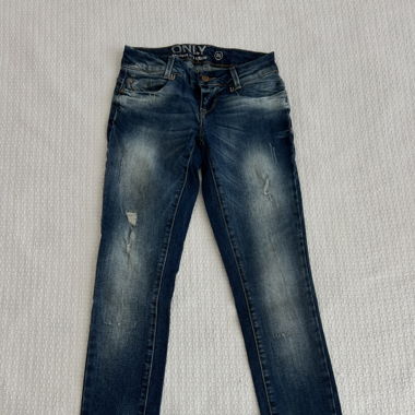 Jeans Only