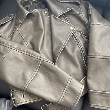 Kaki-Lederjacke