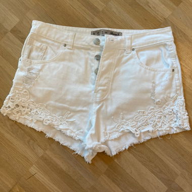 Weisse Jeansshorts 