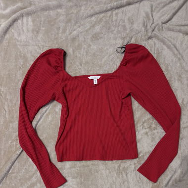 red puffshoulder long sleeve