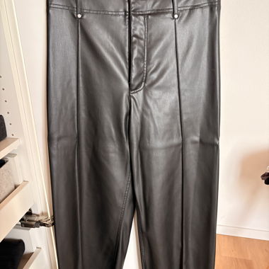 Pantaloni in ecopelle ZARA