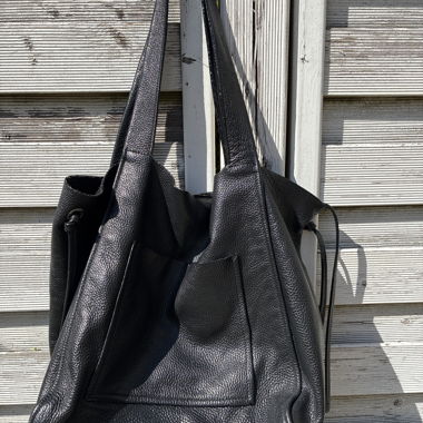 Sac en cuir noir Zara