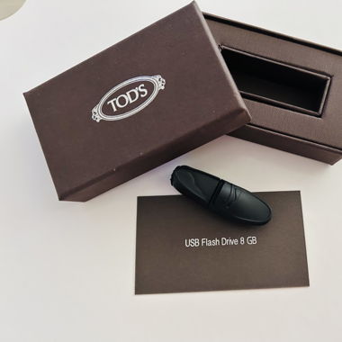 Tod's USB-Stick 8GB, neu mit Verpackung