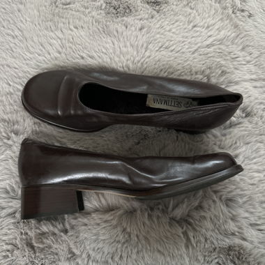 Settimana Dark Brown Block-Heel Pumps