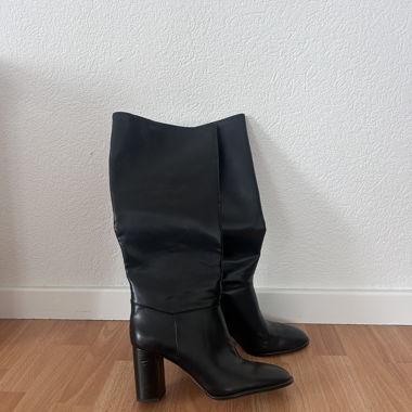 Black High Boots with Heel