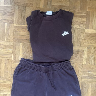 Ensemble nike