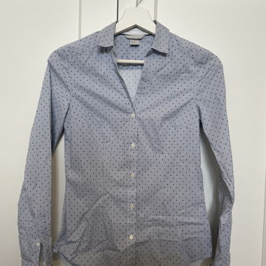 Camicia blu a pois