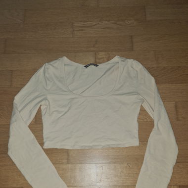 SHEIN Long-Sleeve Crop Top