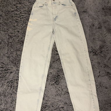 Hellblaue High-Waist Mom Jeans W36/L64