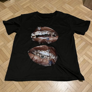 Schwarzes Grafik-T-Shirt