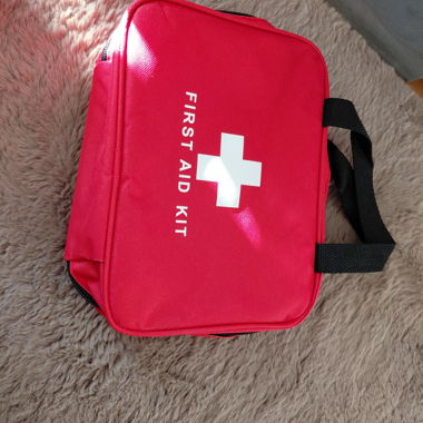 Trousse de premiers secours rouge