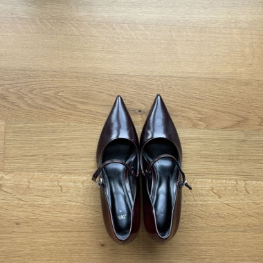 Escarpins Mary-Jane ZARA bordeaux, taille 38
