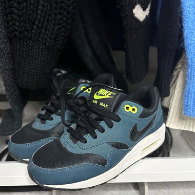 NIKE AIR MAX 1 (GS) BLACK/DARK-SEA-VOLT (Gr 36)