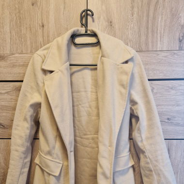 Manteau beige élégant