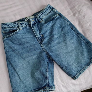 Zara Jeans-Shorts