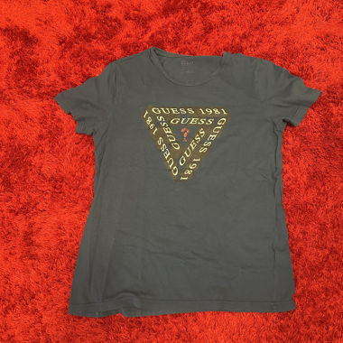 T-shirt guess