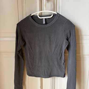 Long Sleeve Grey T-shirt