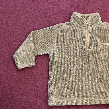 Unisex-Pullover in der Grösse 104