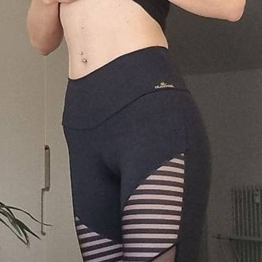 Hose Strech mit cut outs 