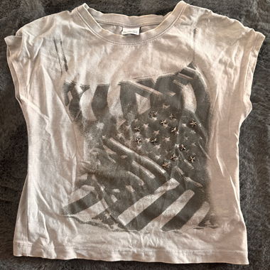 T-shirt Bershka con borchie a stella, EU S