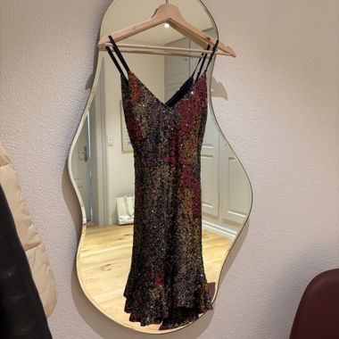 GOLDIE london Pailletten-Minikleid