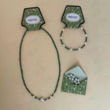 Ensemble de bijoux fait main en vert