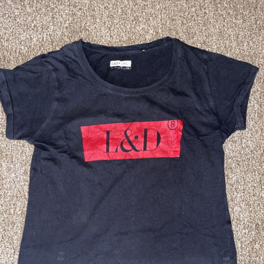 T- Shirt